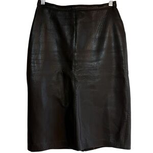 Vintage 🇨🇦 leather knee length pencil skirt excellent condition